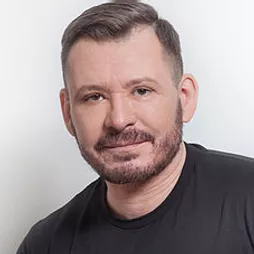 Александр Костоглотов, парикмахер-модельер